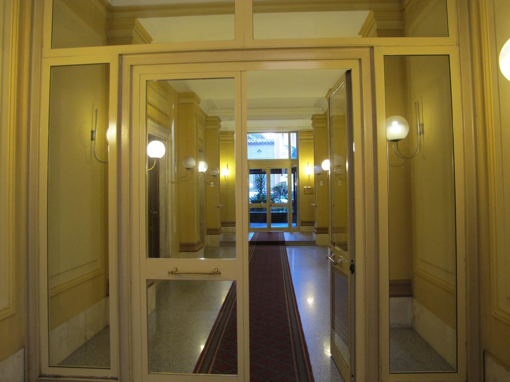 Blue Inn Luxury Suites Рим Екстериор снимка