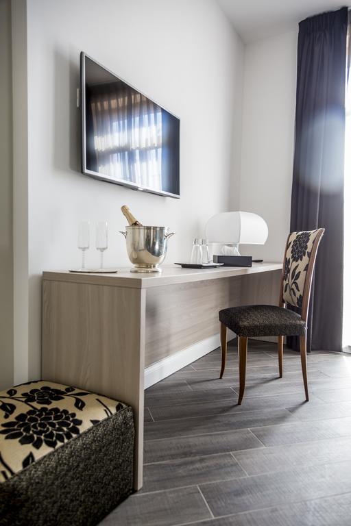 Blue Inn Luxury Suites Рим Стая снимка